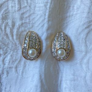 Vintage Gold rhinestones Clip-On earrings